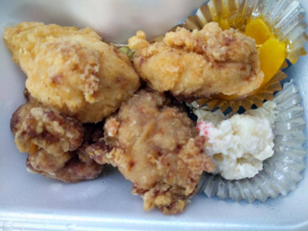 唐揚げ専門店 鶏笑 福津中央店