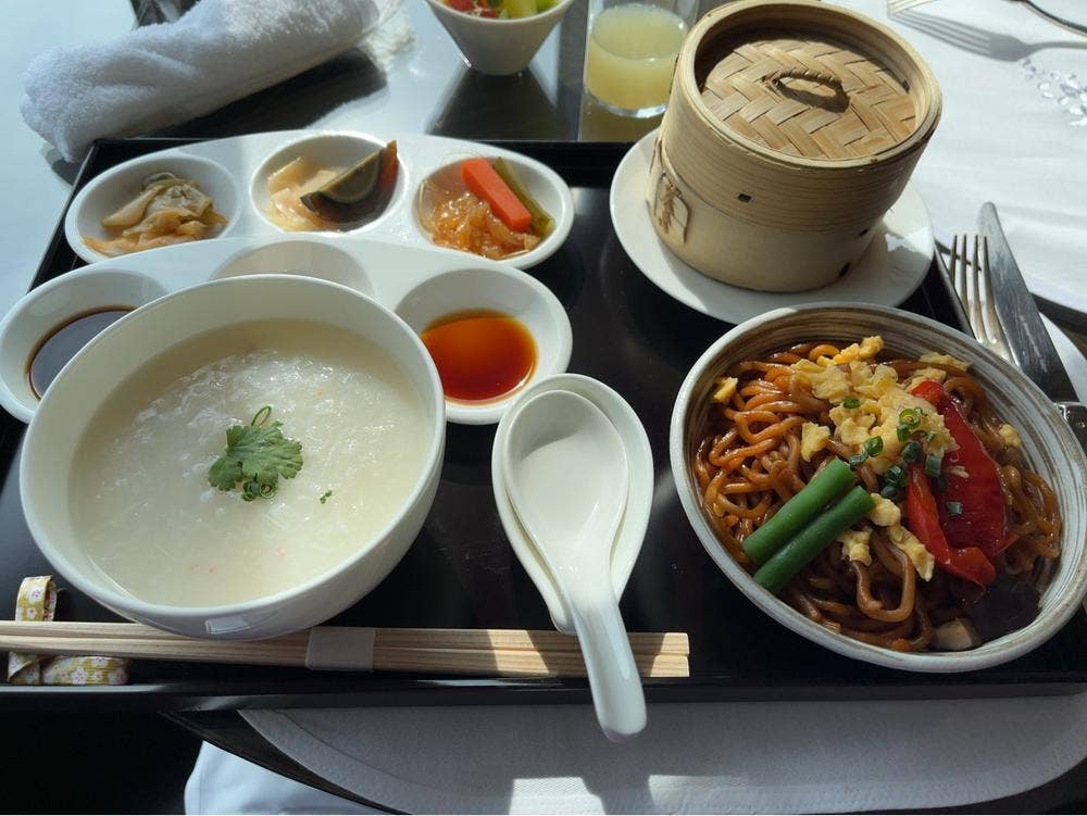 シャングリ・ラホテル東京 HORIZON CLUB