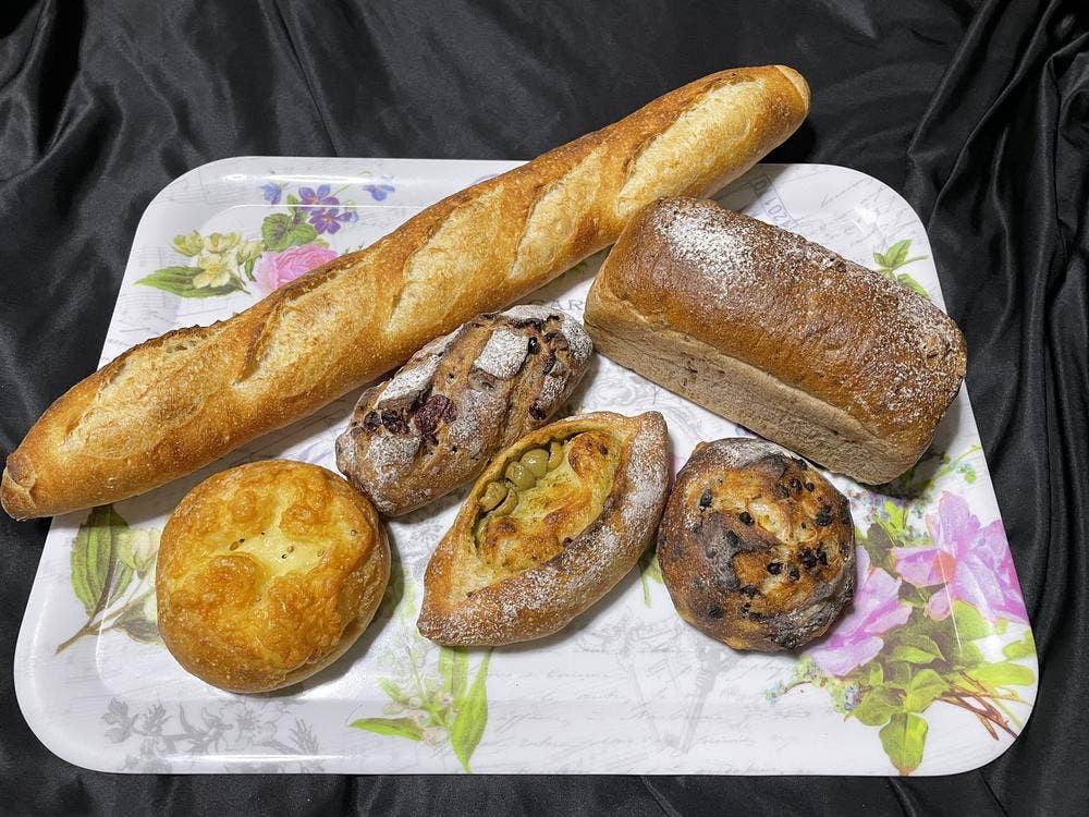 Hush BAKERY