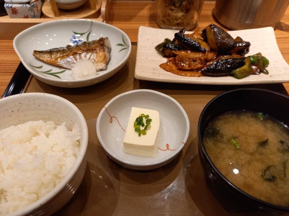 やよい軒 天下茶屋店