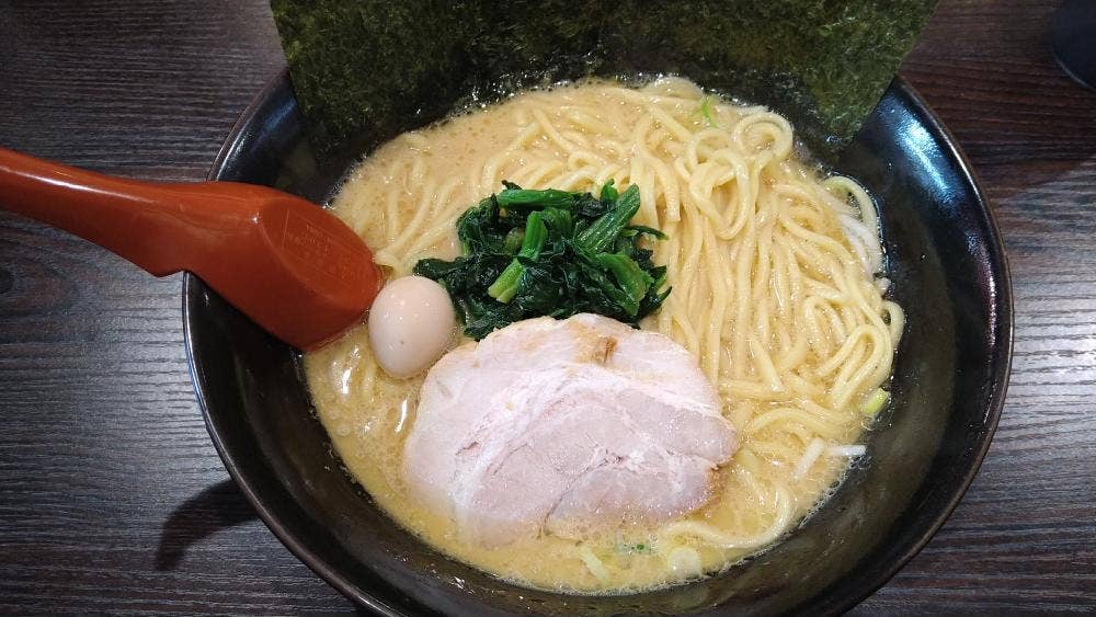 横浜家系ラーメン 赤家