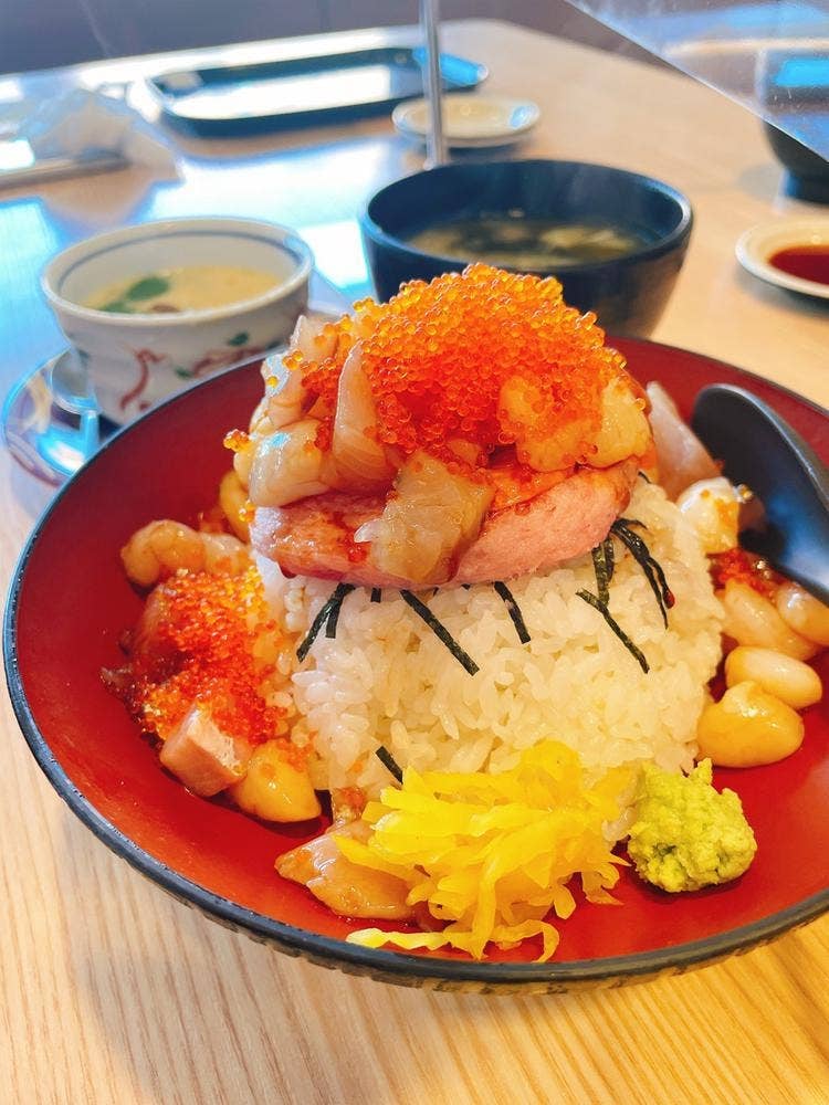 魚屋路 横浜十日市場店