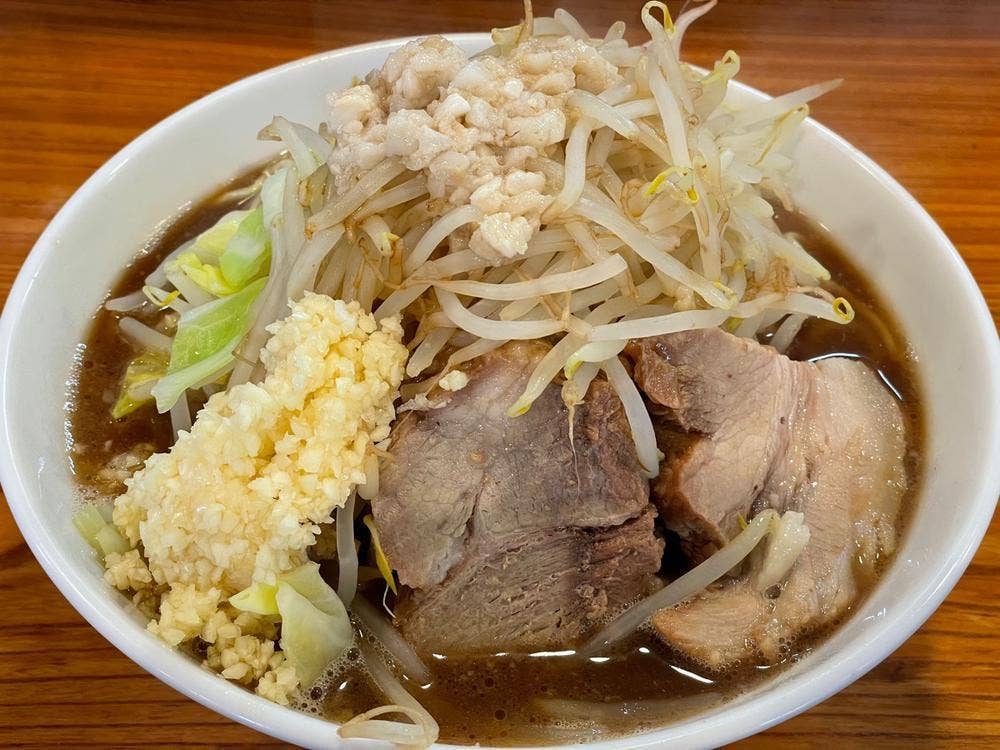 炊き出し豚骨ラーメン 脇や