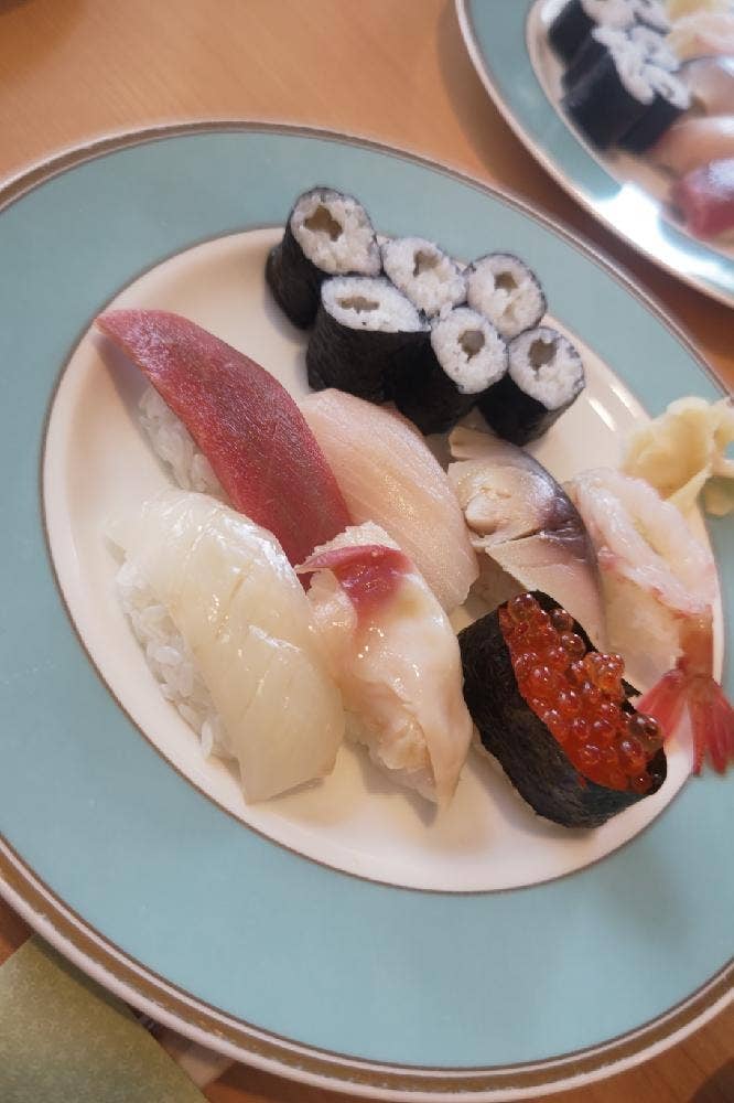 鮨とろ