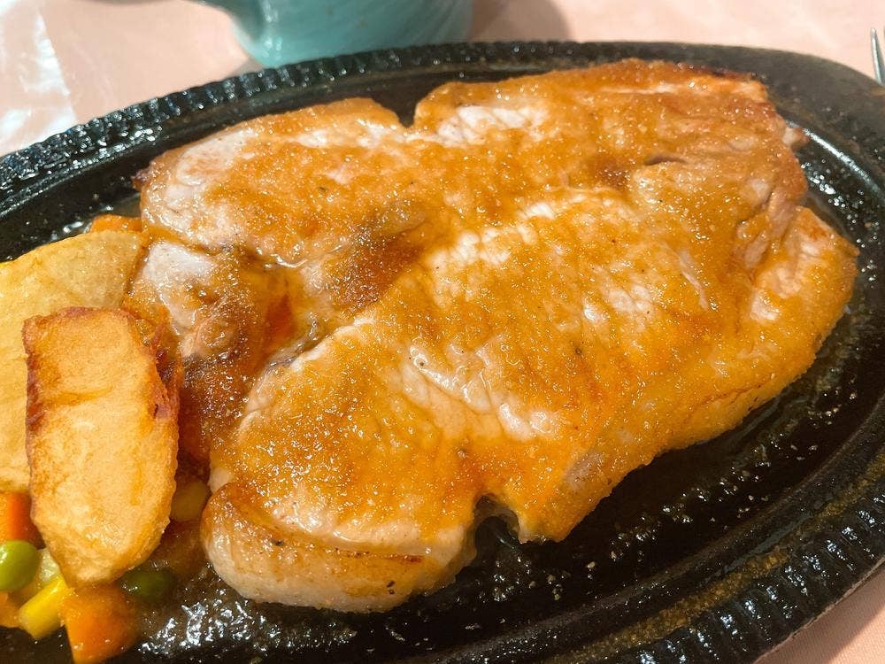 ステ－キしおや