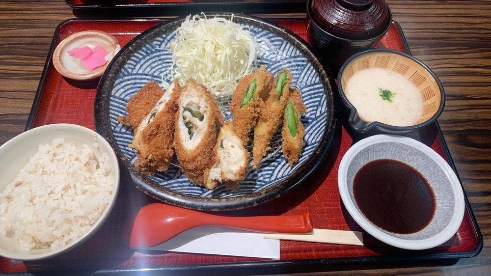 とんかつととろろ膳 かつ麦 マーサ21店