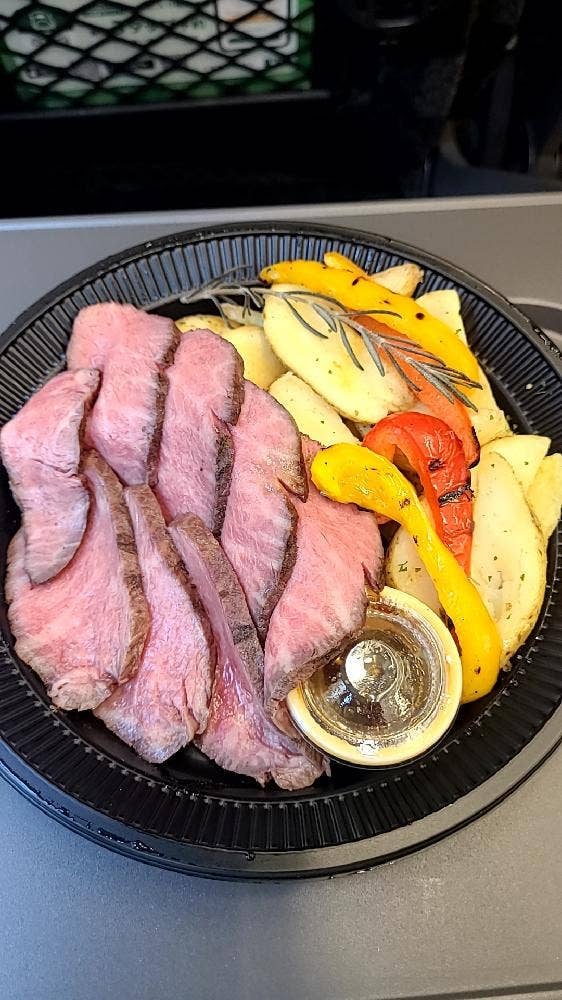 肉卸 小島 ecute品川