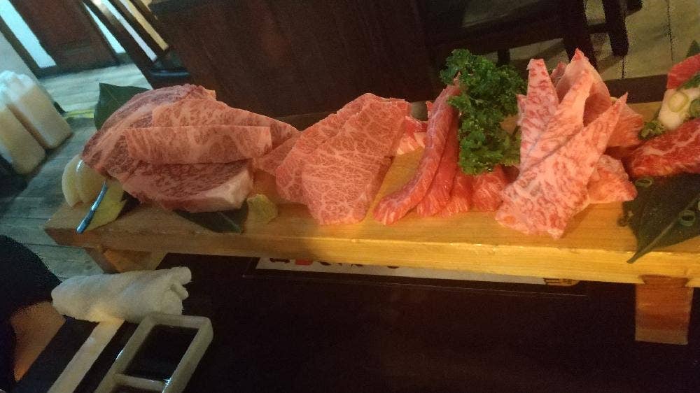 七輪焼肉 いその商店