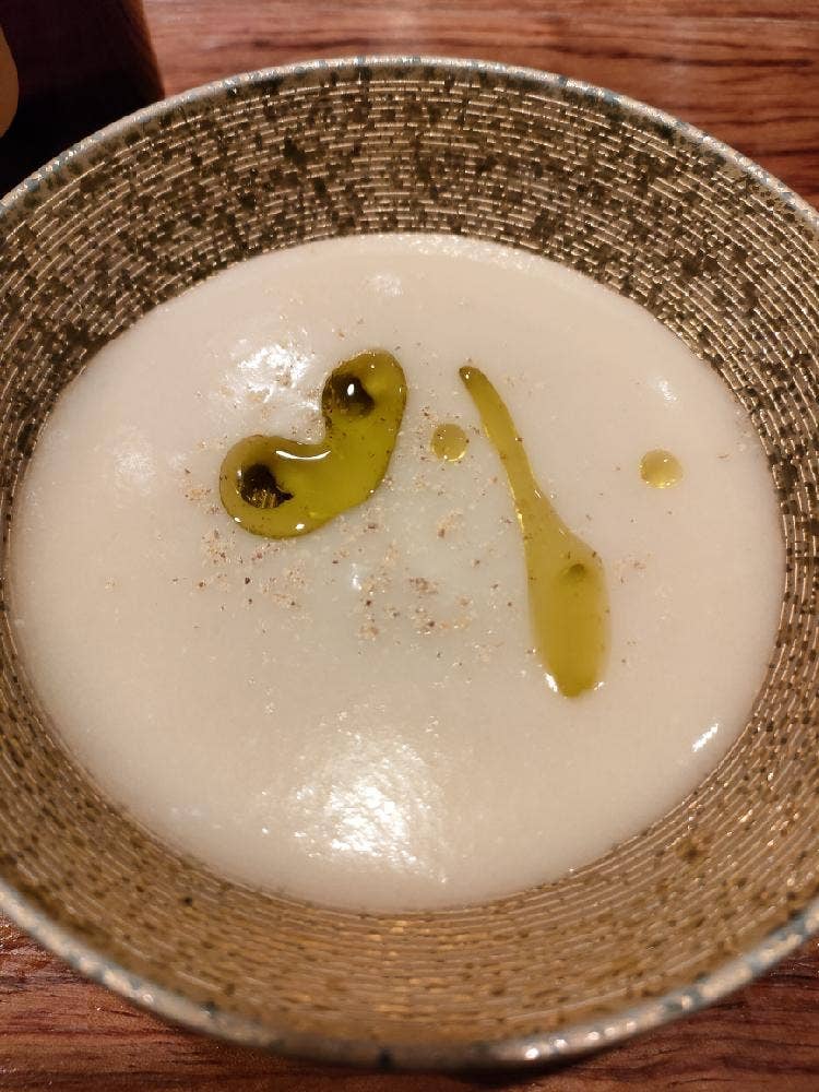 ツネオ