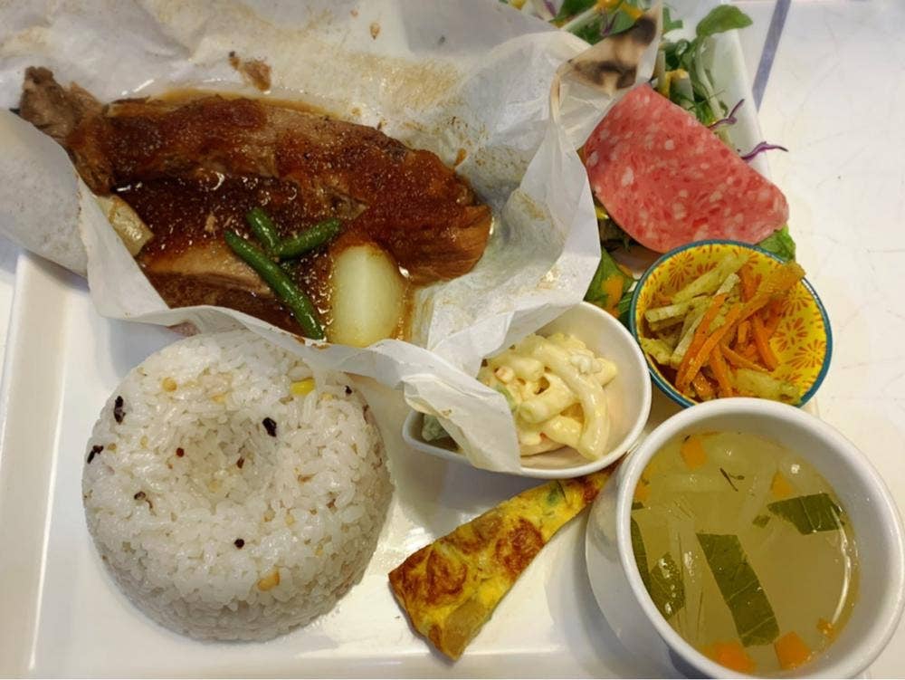 FUTURO cafe+dining