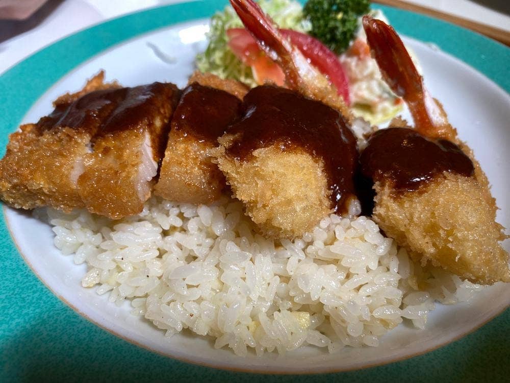薔薇食事と喫茶