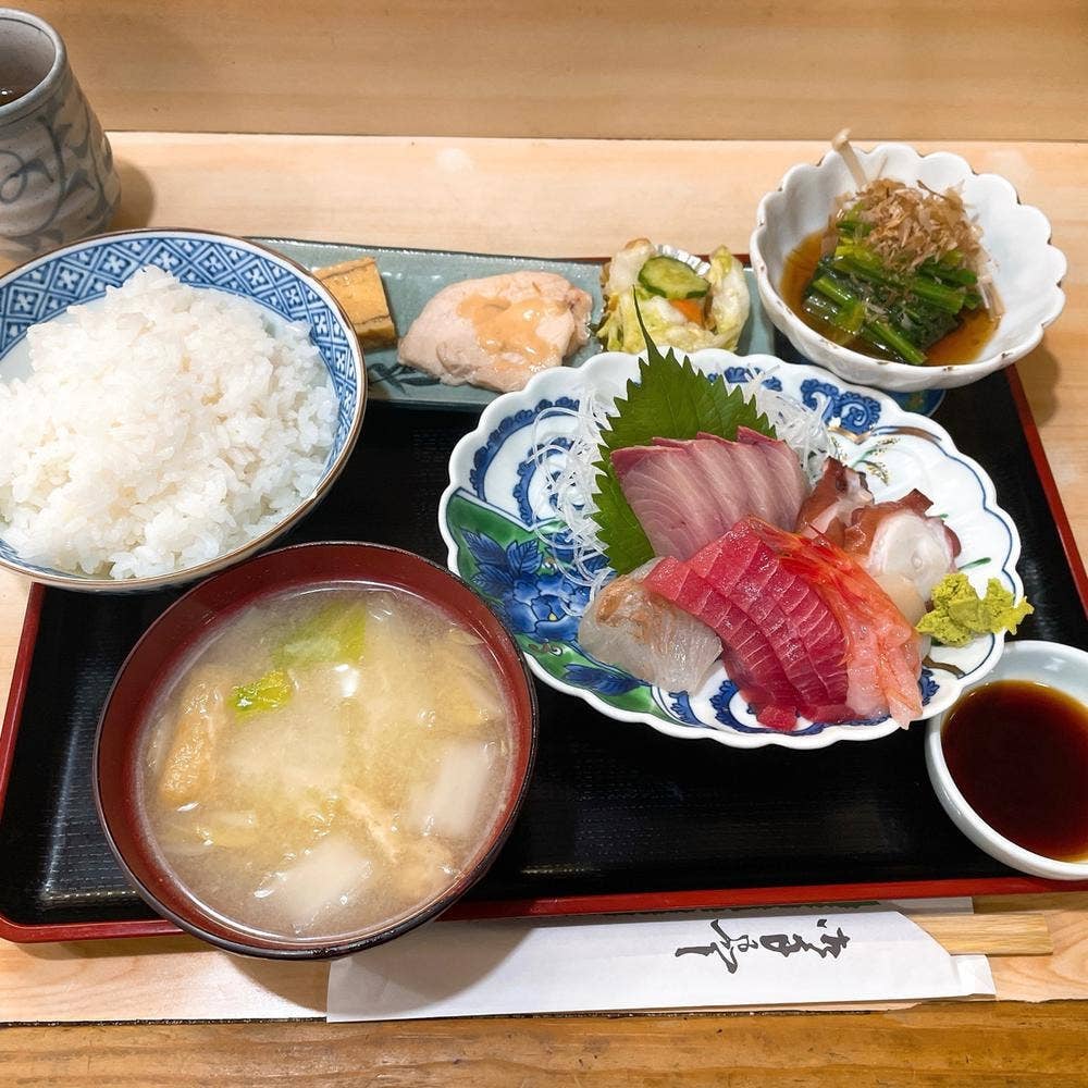 大衆割烹まつや