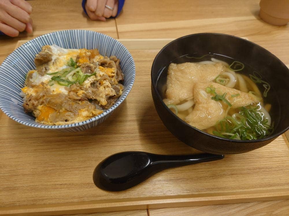 うどんダイニング 万徳屋