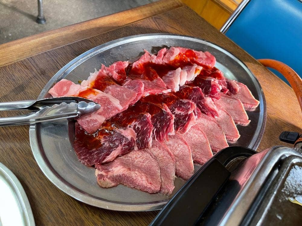 焼肉・中華そば も