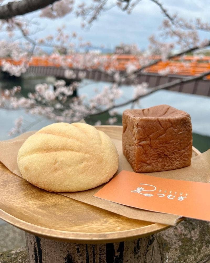 ベーカリーつむぎ