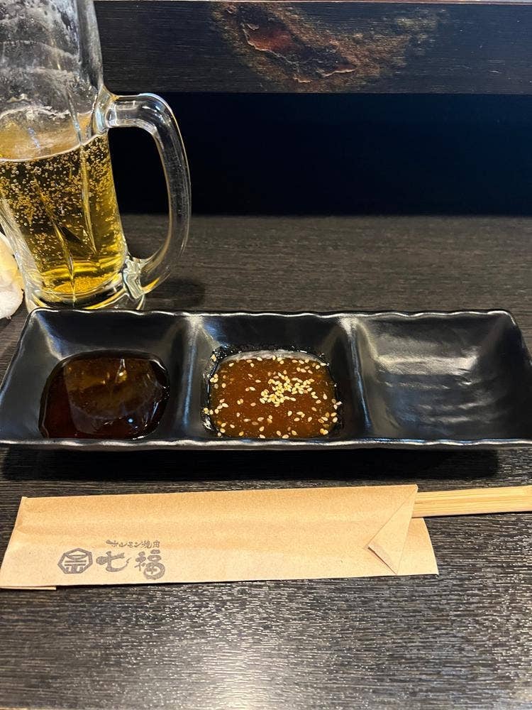 ホルモン焼肉 七福 難波店