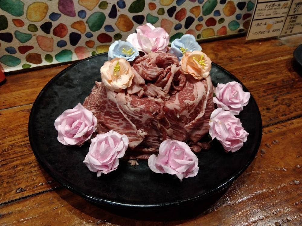 肉とお初のひとめぼれ