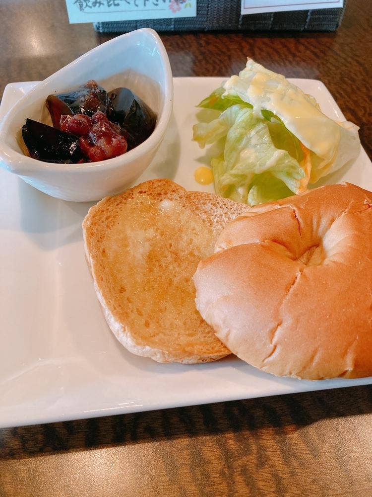 珈琲茶房 華なり