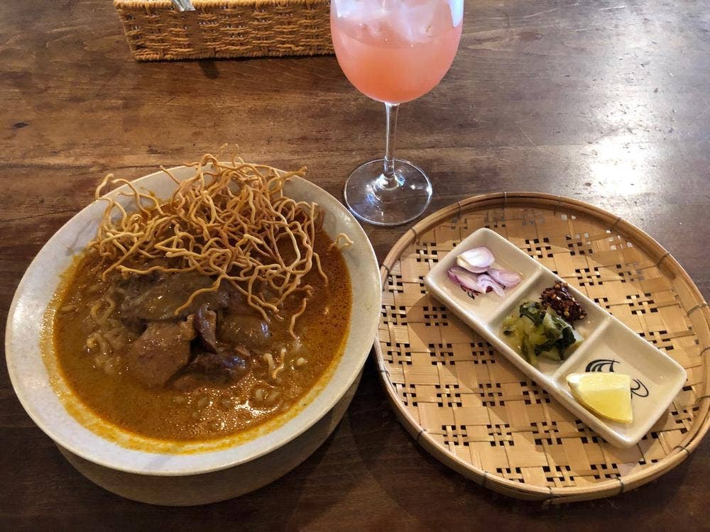 moon thai cafe