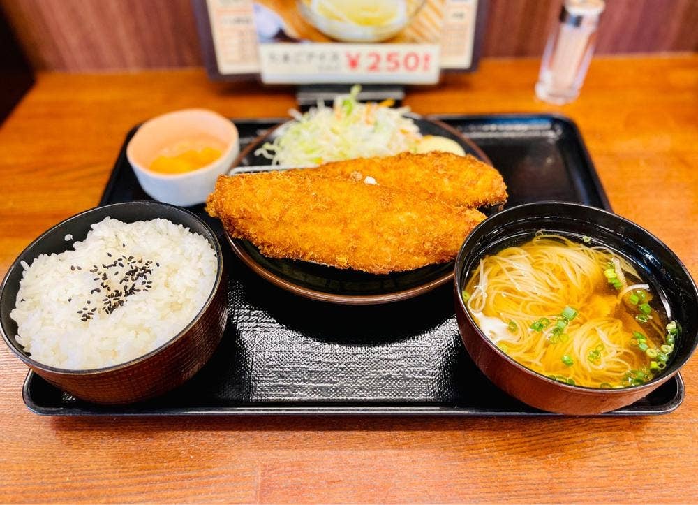 なると屋 久根別店