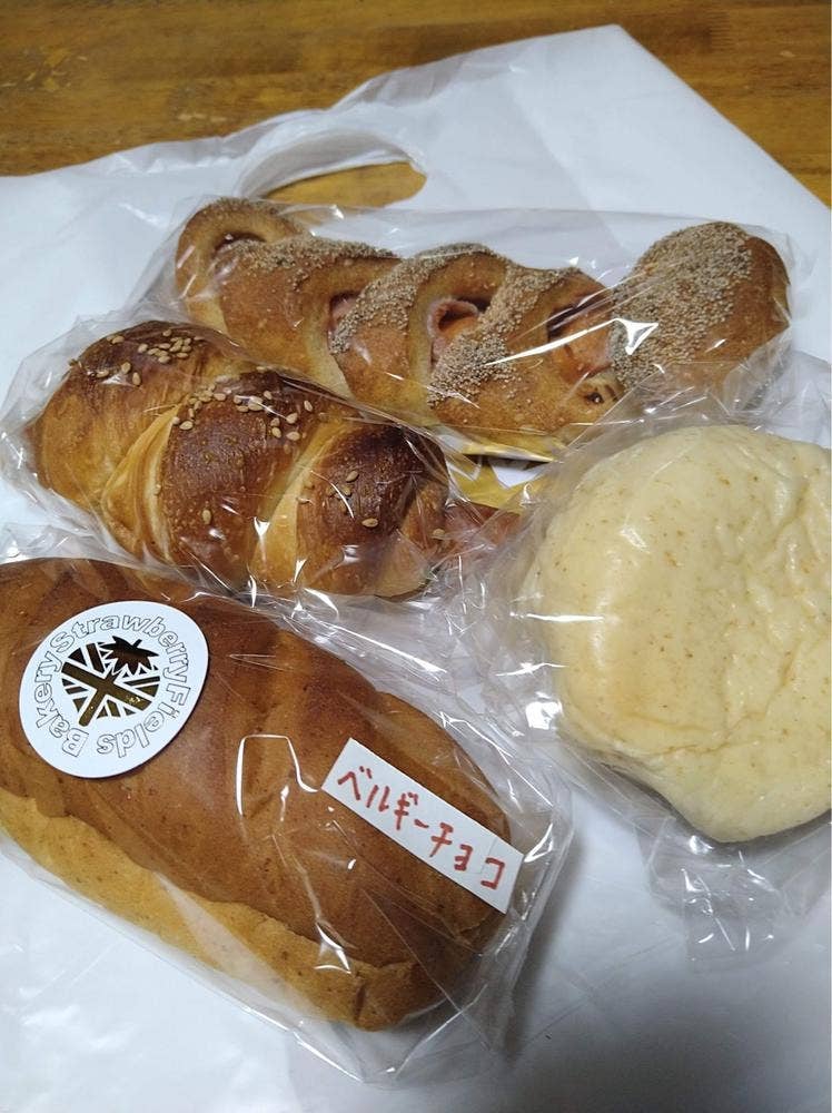 ストロベリーフィールズベーカリー