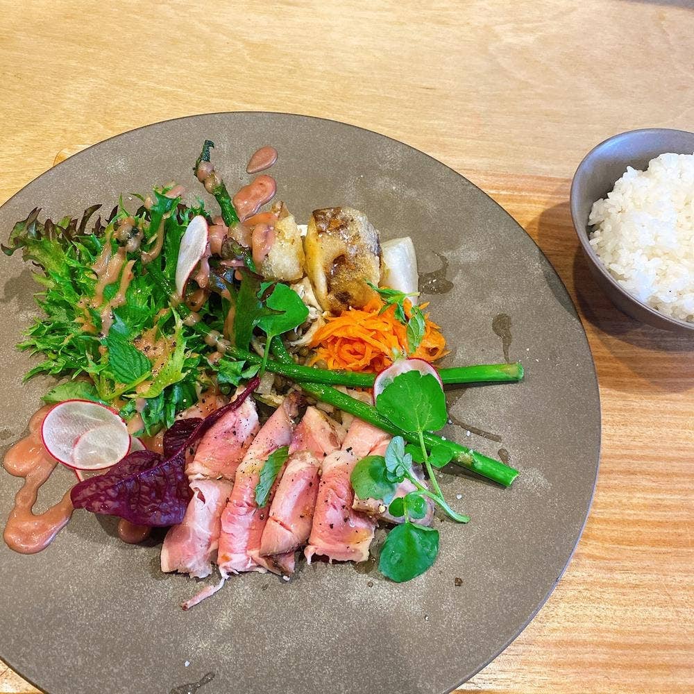 & Eat.by SUU