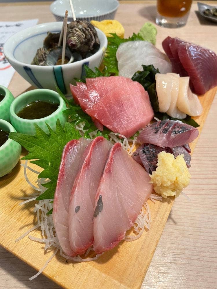すし酒場 サザエ