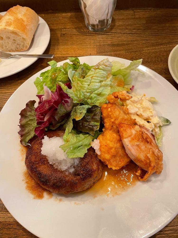 洋食 タン・ド・タン