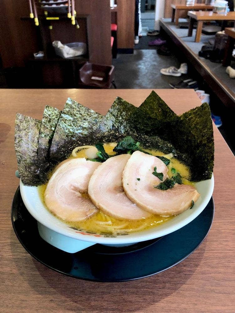 横浜家系ラーメン 岩槻商店