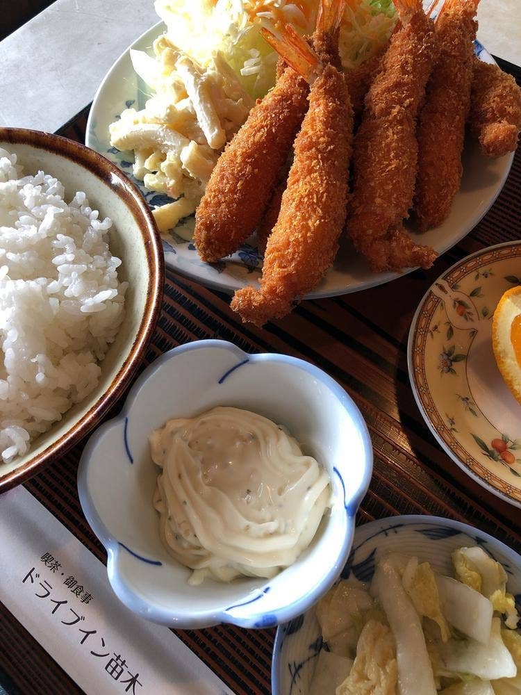 ドライブイン苗木