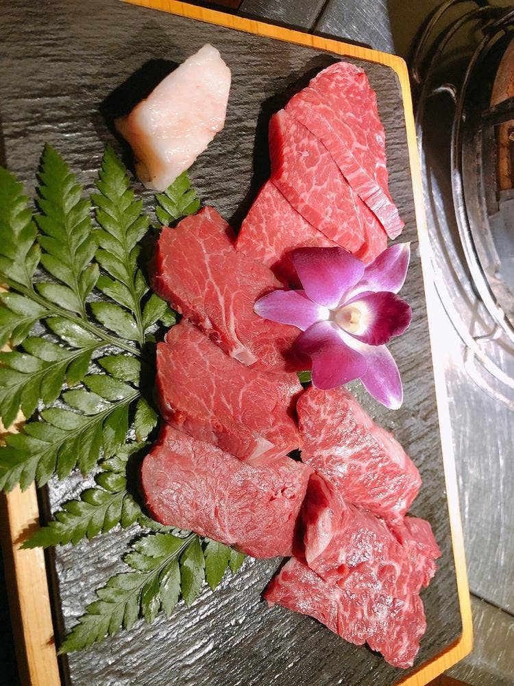 炭火焼肉 佐蔵
