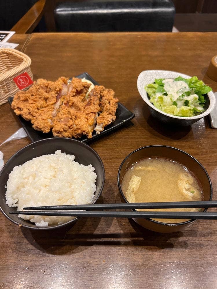 旨唐揚げと居酒メシ ミライザカ 八戸三日町店