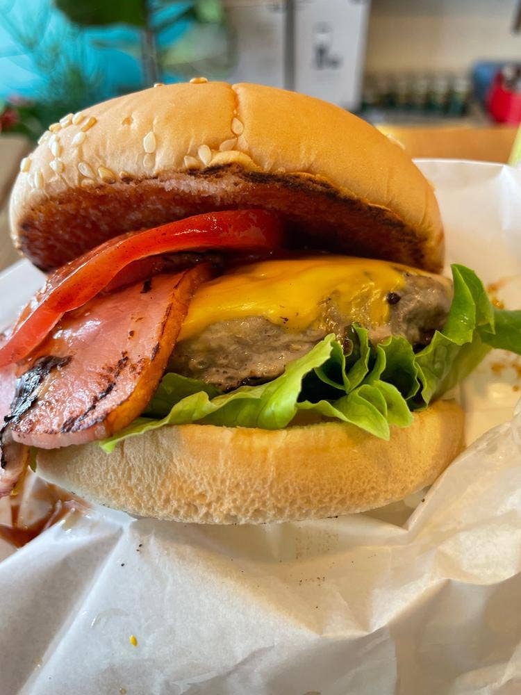 GOOD DAYS BURGER