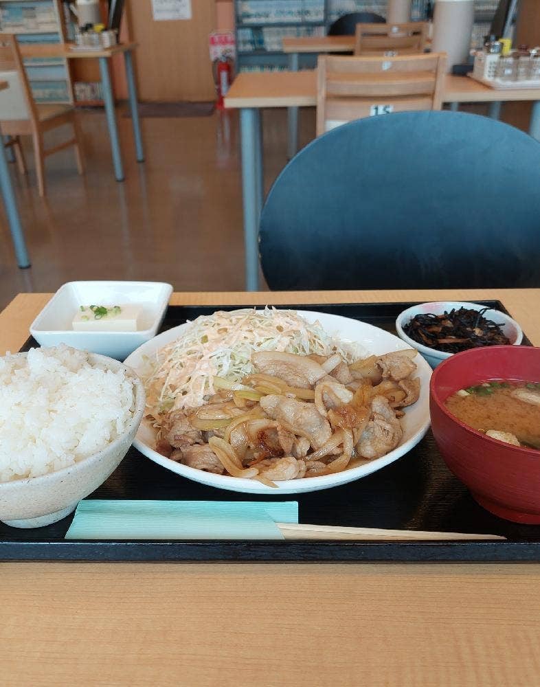 お食事処まんまや