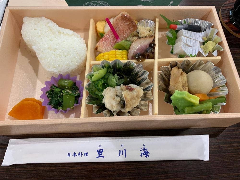 日本料理 里川海