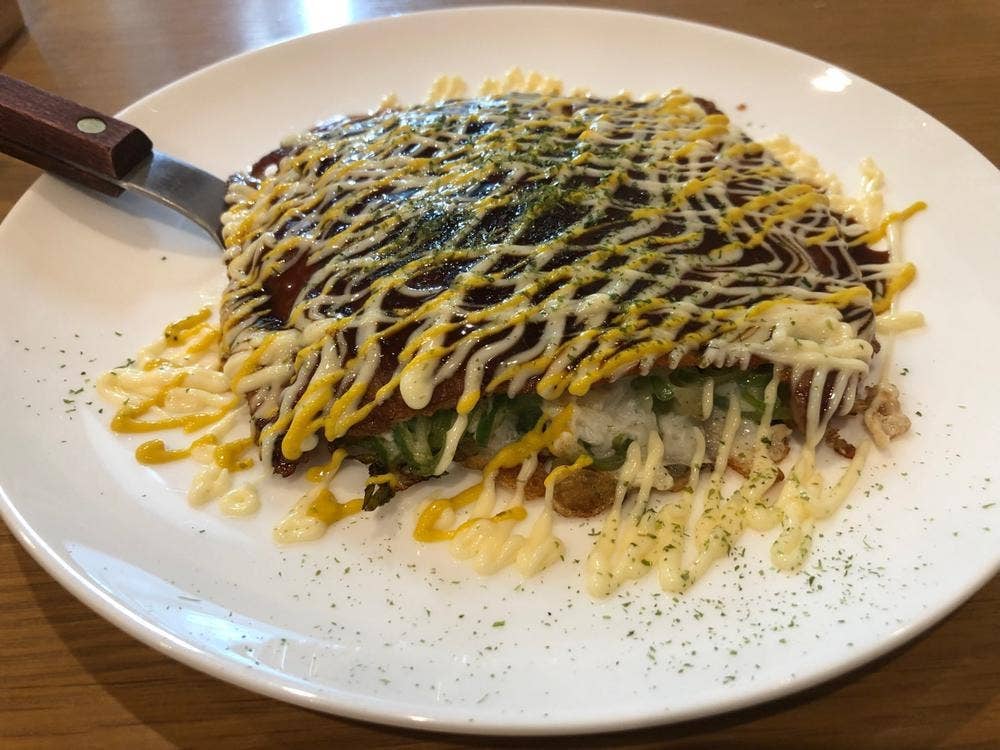 鉄板お好み焼き処 黒。