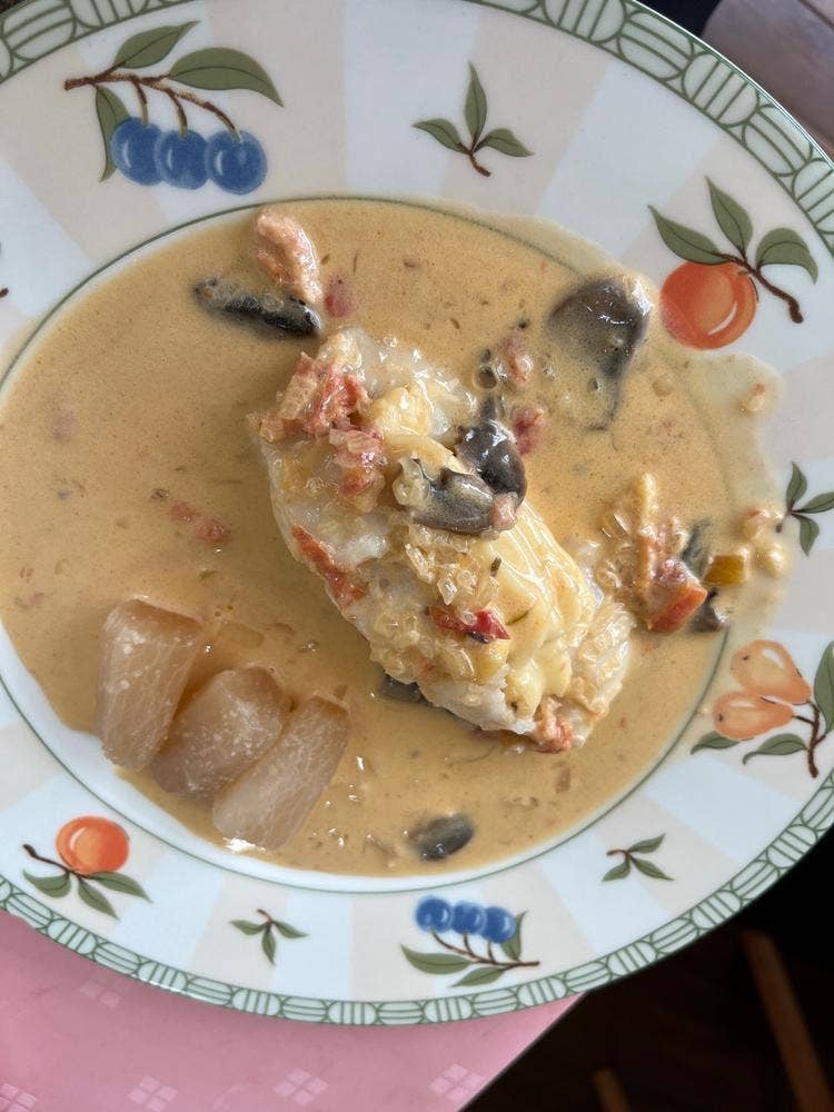 ワインとフランス家庭料理グルマン