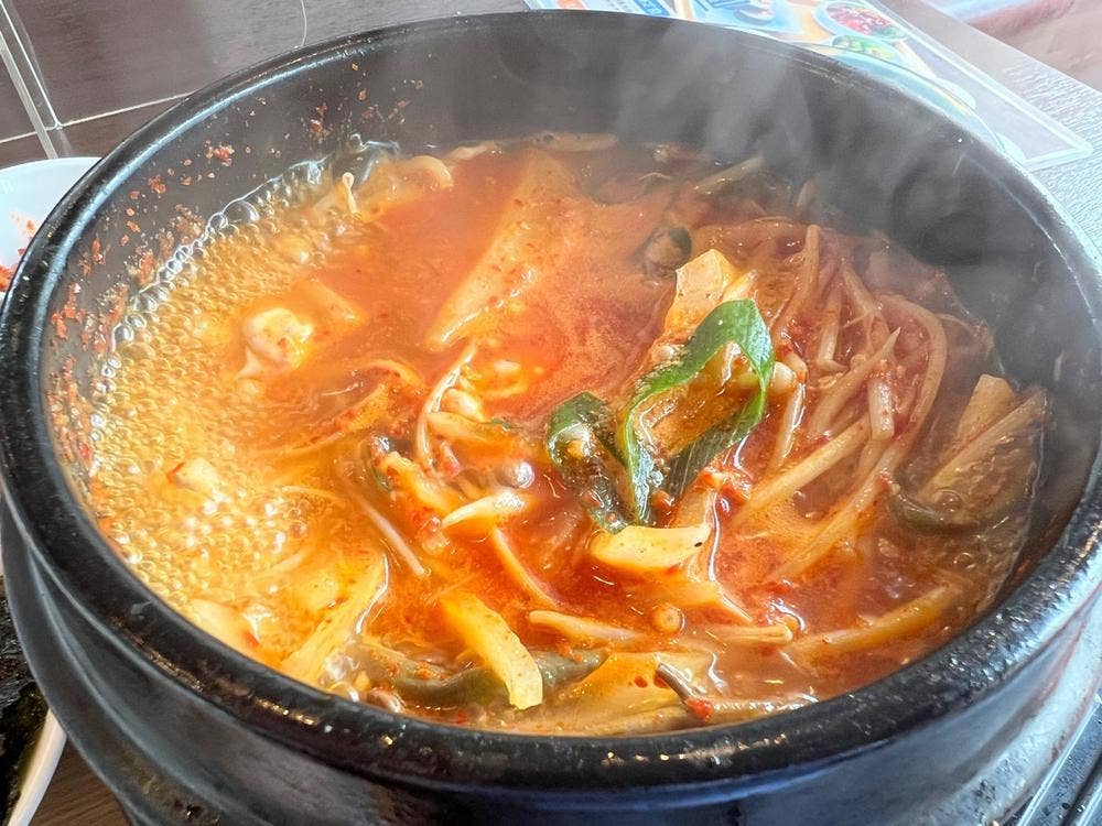 韓国スープ専門店 韓館キッチン 新長田店