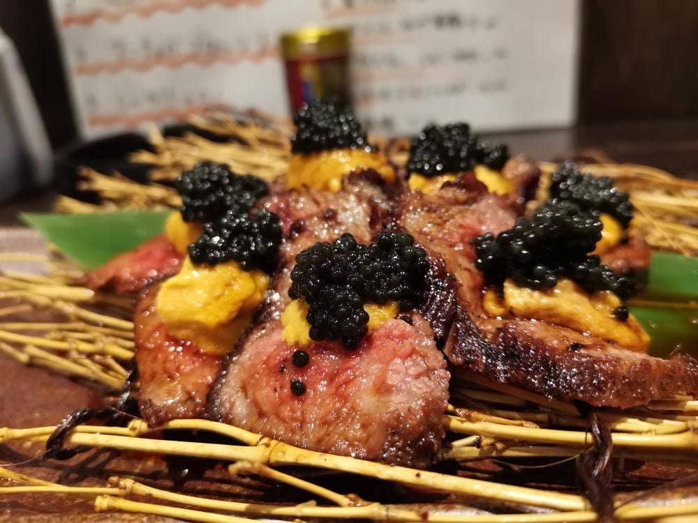 赤坂聳え別館 となり