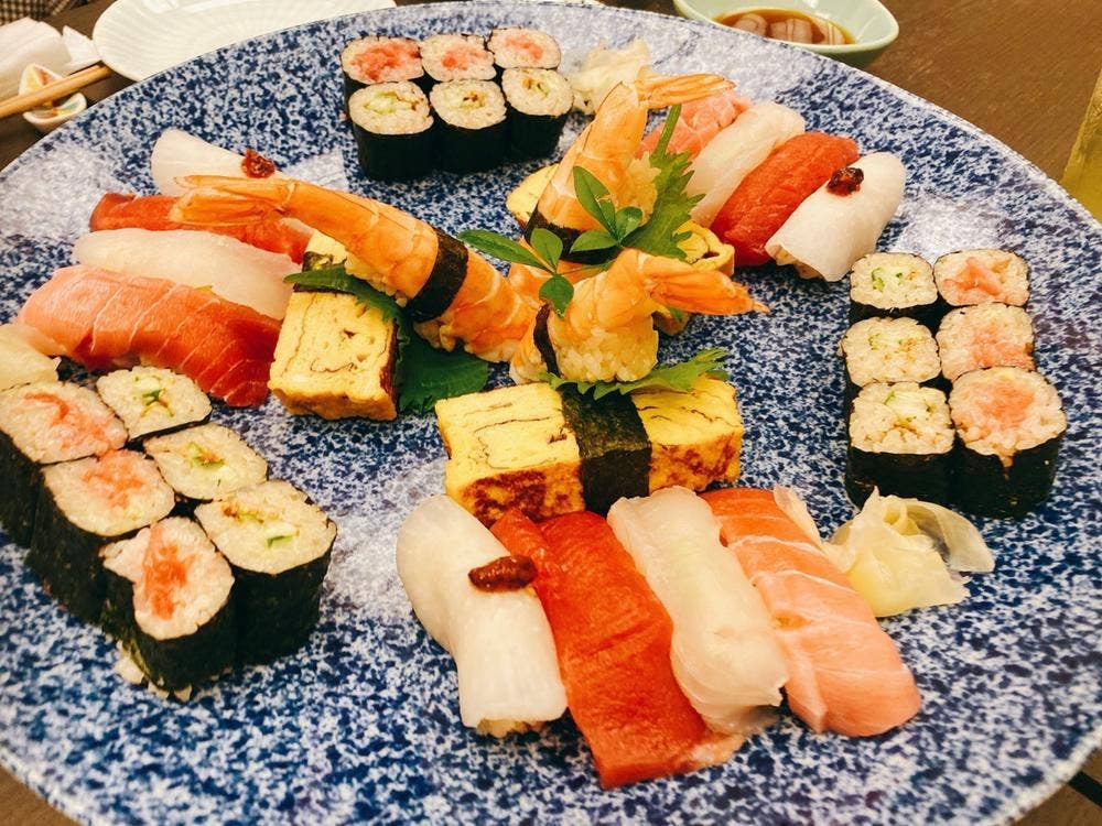 寿司 割烹 志んや