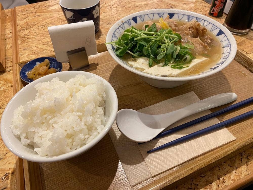 豚汁専門店とんじーる