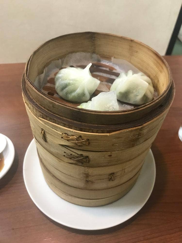小籠包食べ放題 美江小籠湯包