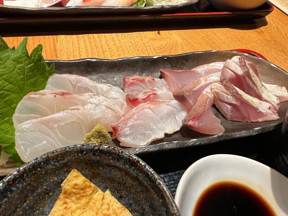炭火焼・天然活造り 雑魚や