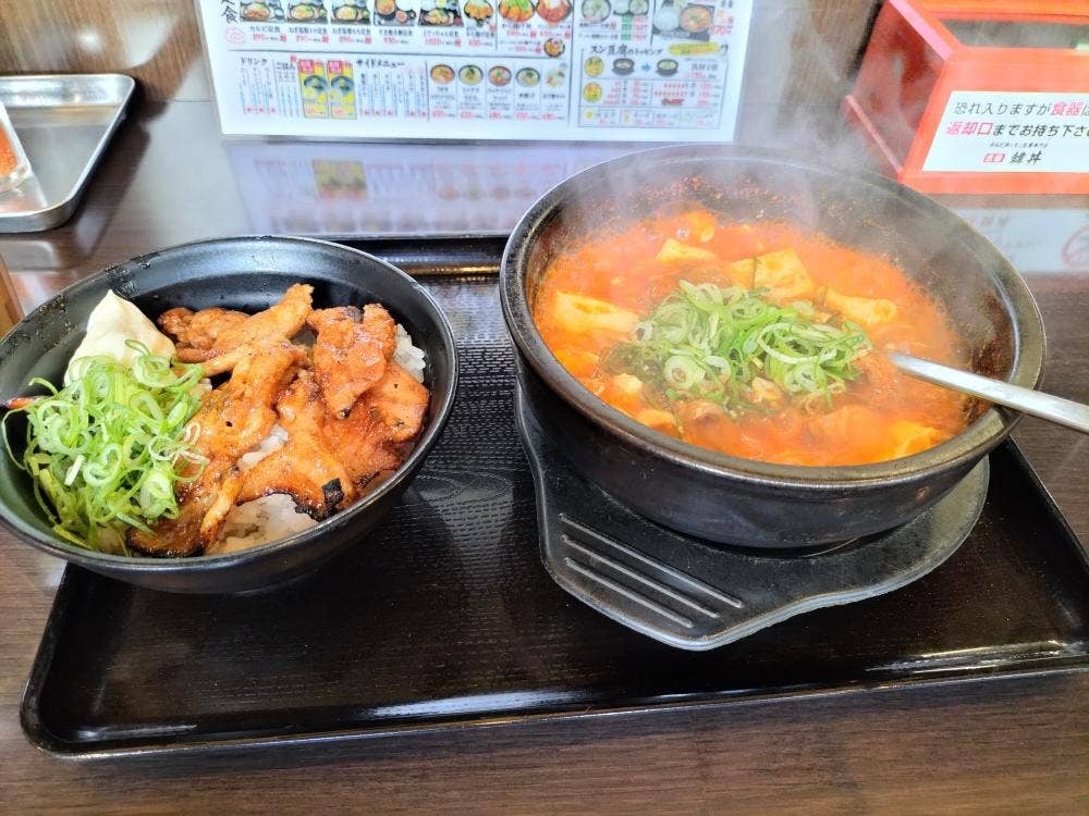 韓丼 新堀川本店