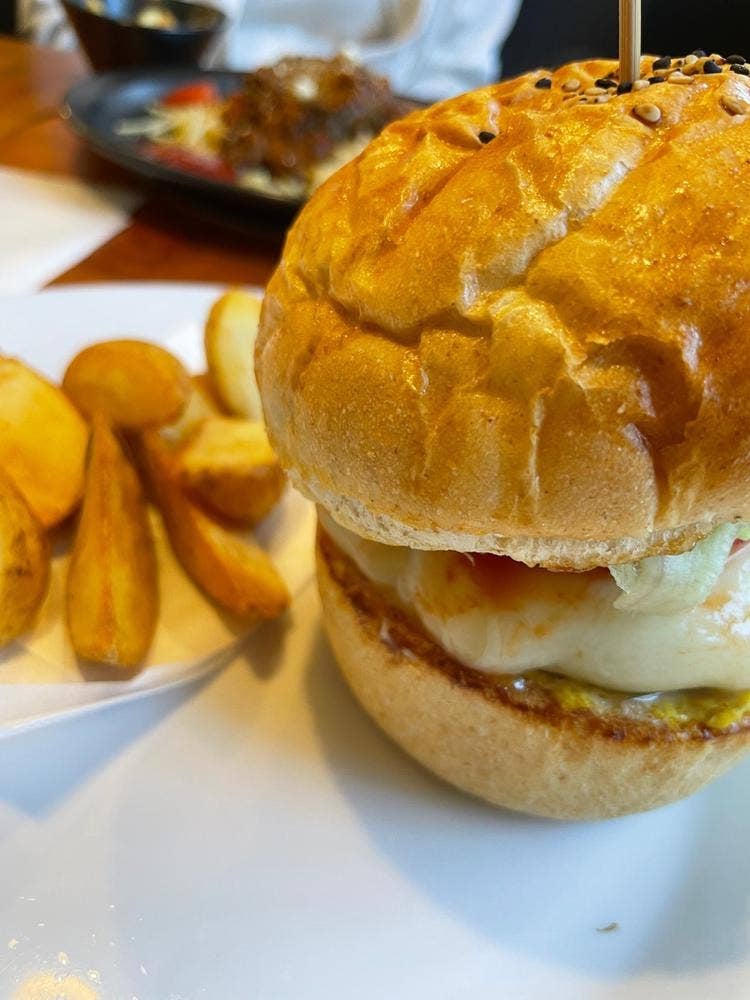 ローカル キッチン MIZ