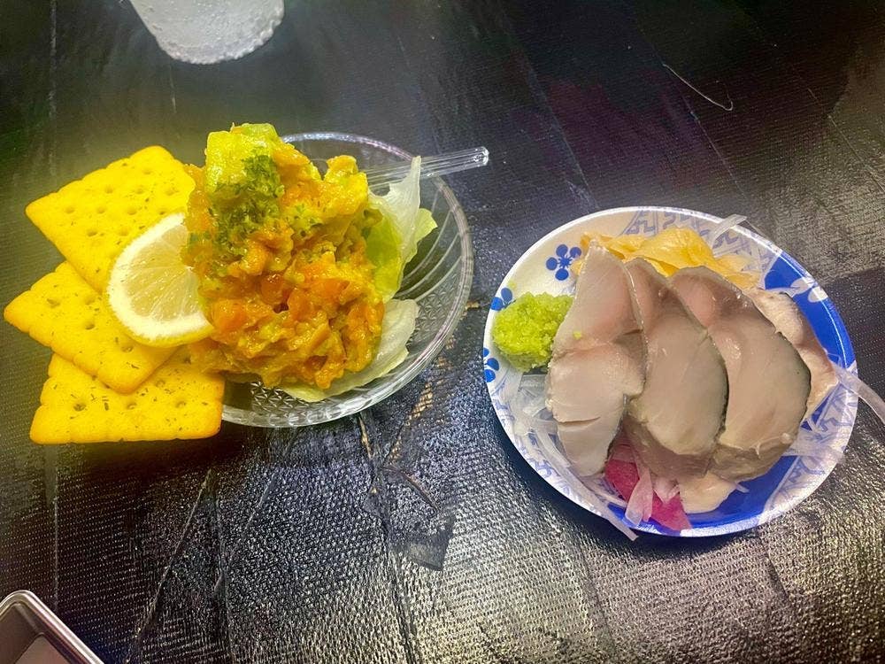 酒とアテ モグラ酒蔵