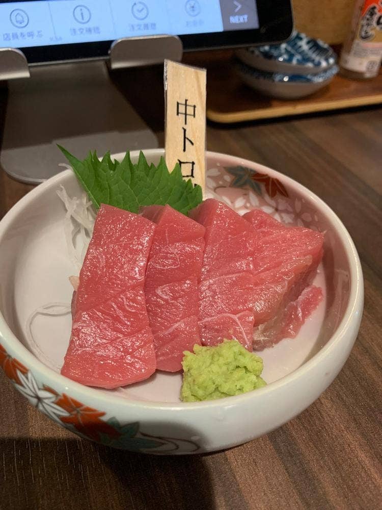 鮪ともつ焼きの店 shigi36
