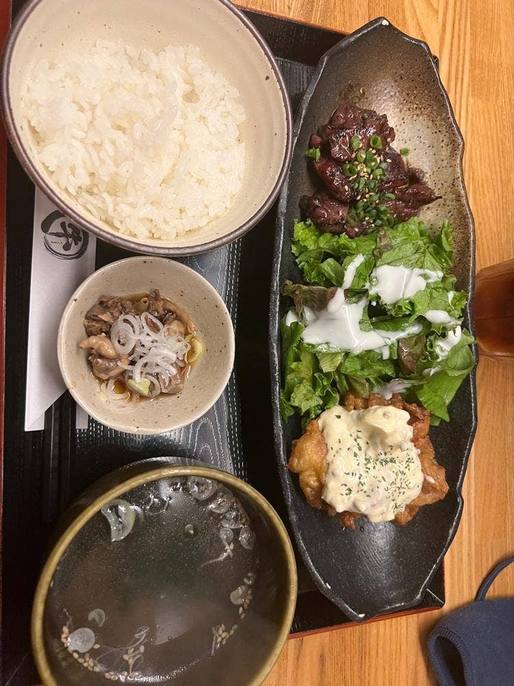 高津肉酒場べこまる