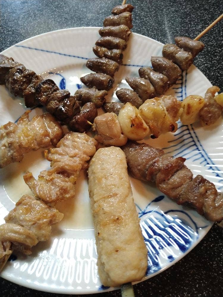 塩がうまい 持ち帰り焼き鳥 とり華