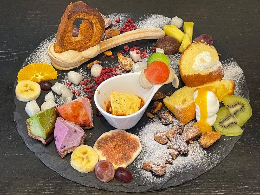 ヤドカリ チーズケーキ / 工場カフェ